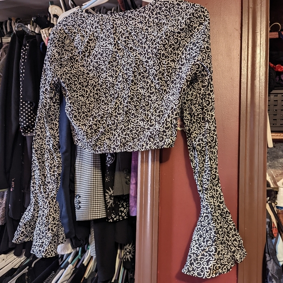 Vintage crop top with belled sleeves - Picture 5 of 5
